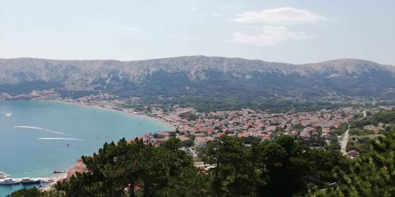 Apartments Artemis Baška Eksteriør bilde