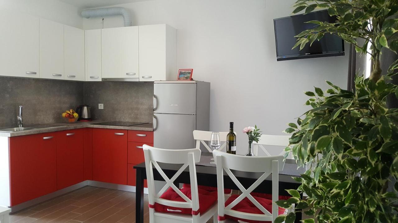 Apartments Artemis Baška Eksteriør bilde